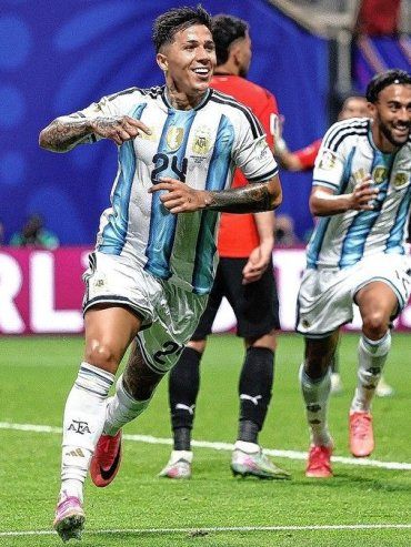 La Selección Argentina sufrió, derrotó 3 a 2 a Egipto y está en cuartos de final