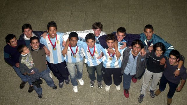 Rodas fue el enganche titular y portador de la camiseta número 10 de la selección sub-17 que se consagró campeona&nbsp; sudamericana en Bolivia 2003.