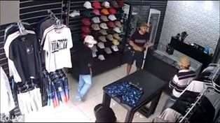 Comerciante mató a balazos a tres delincuentes en su negocio