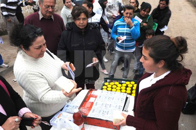 Accesible. Los vecinos se mostraron expectantes ante la promesa de que la iniciativa se realice en forma semanal.