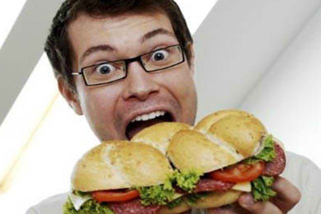 Comer mucho nos puede hacer perder la memoria