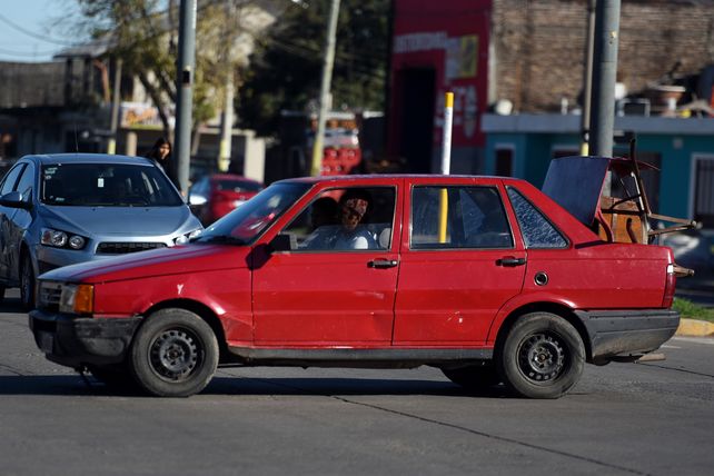 Si bien hubo una leve recuperación entre 2019 y 2021 la antigüedad por encima de los 15 años de los autos volvió a aumentar.