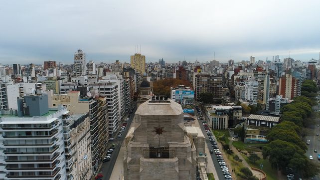 El Monumento recupera la visita al mirador en la torre principal ubicado a unos 70 metros de altura. Desde allí