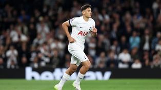 Alejo Veliz marcó un gol en Tottenham, que decidió cederlo ante las pocas chances de sumar minutos en la Premier League.