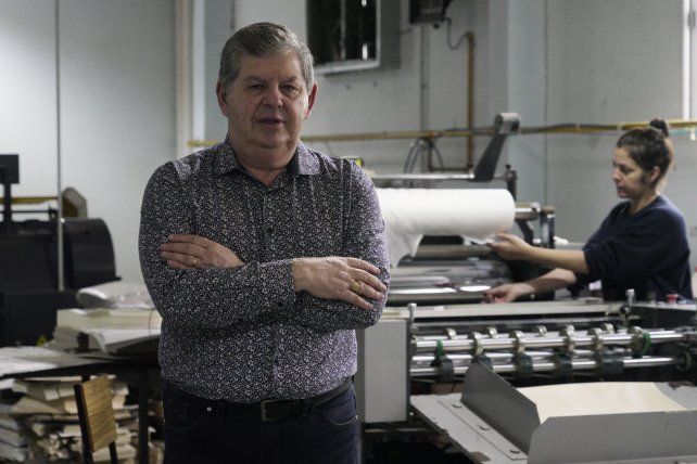 Daniel Bergami es presidente de UGAR en esta región y titular de su empresa gráfica