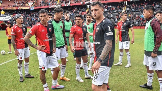 ¿Hará lo mismo Colón? Almagro le pidió disculpas a sus hinchas por la mala campaña