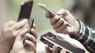 Desarrollan un tipo de batería que podría revolucionar los mercados de telefonía celular