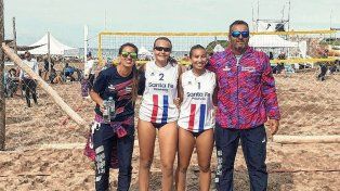 Melina Lapalma y Ema Schindring de Santa Fe lograron medalla de oro en los Juegos Evita de Playa.