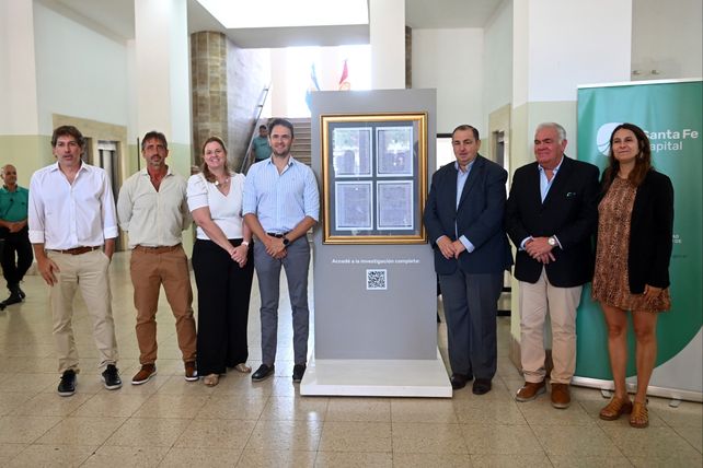 Las fotos del acto del regreso del acta de fundación de Santa Fe