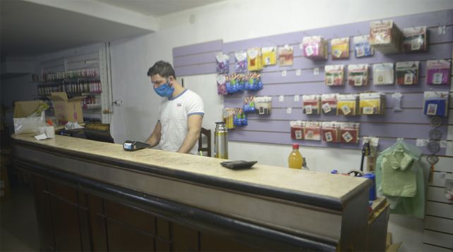 El histórico bar Remember se transformó en una santería atendida por Messi