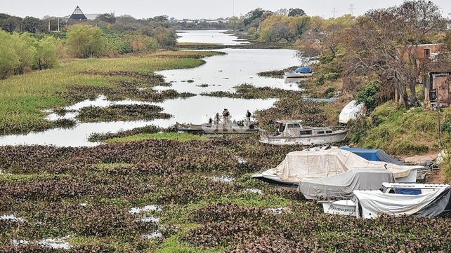 Quinta jornada: El Ejército Argentino y la Municipalidad de Santa Fe continúan la limpieza de la Laguna Setúbal.