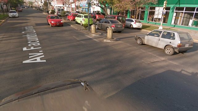 Investigan la misteriosa muerte de una ciclista en la avenida Facundo Zuviría