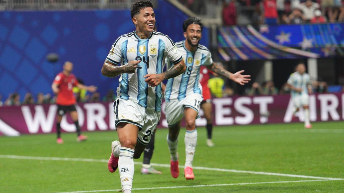 Enzo, tras el triunfo agónico ante Egipto: "Argentina vino a ganar porque el fútbol olvida lo que pasó"