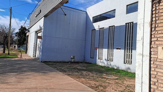 Robaron dos camionetas del depósito de una concesionaria en el barrio Barranquitas