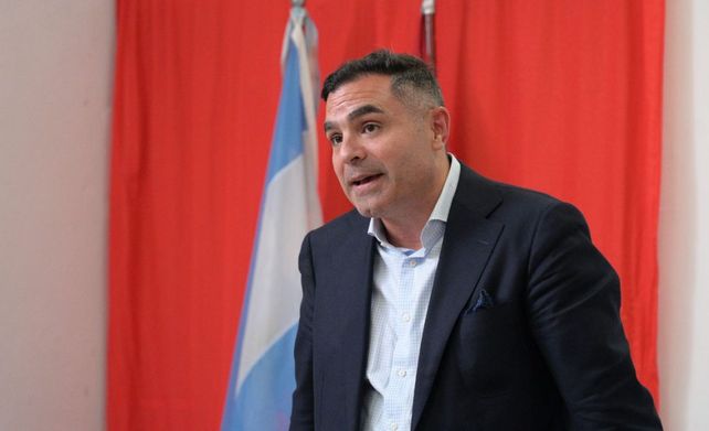 El precandidato a una banca en la Cámara alta santafesina.
