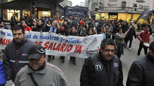 Los sindicatos rosarinos se movilizan en varias oportunidades para reclamar por salarios dignos.
