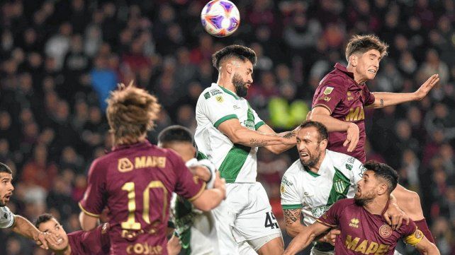 Lanús y Banfield terminaron 2 a 2.