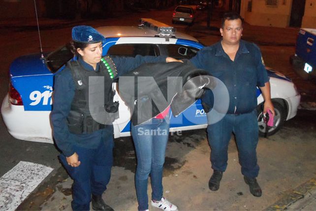 Detuvieron a tres jovencitos armados en barrio Mariano Comas