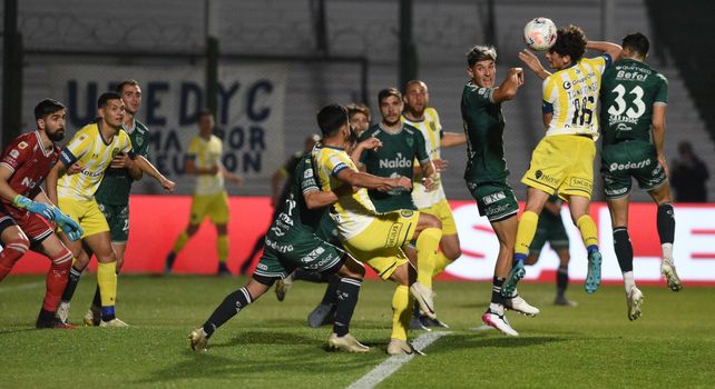 La tercera derrota consecutiva de Central en aquel equipo del Kily fue ante Sarmiento