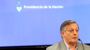 El ministro Aranguren aclaró que las naftas no aumentarán en lo que resta del año