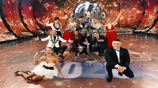 A las semifinales. Los clasificados posaron junto a los conductores de el Cantando 2020.&nbsp;