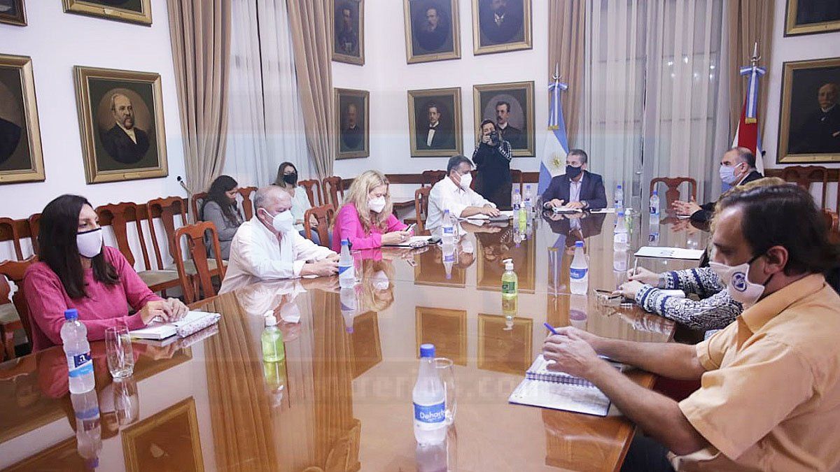 La provincia propuso un nuevo aumento del 35% a los docentes