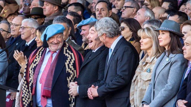El presidente Javier Milei se reunirá este martes con la Mesa de Enlace en La Rural