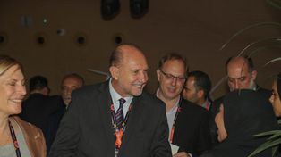 Omar Perotti junto a Gisela Scaglia y Gonzalo Saglione (ex ministro de Economía provincial).