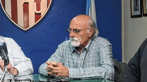 Císeri: Racing pagó lo de Nardoni y el presidente trabaja para levantar la inhibición