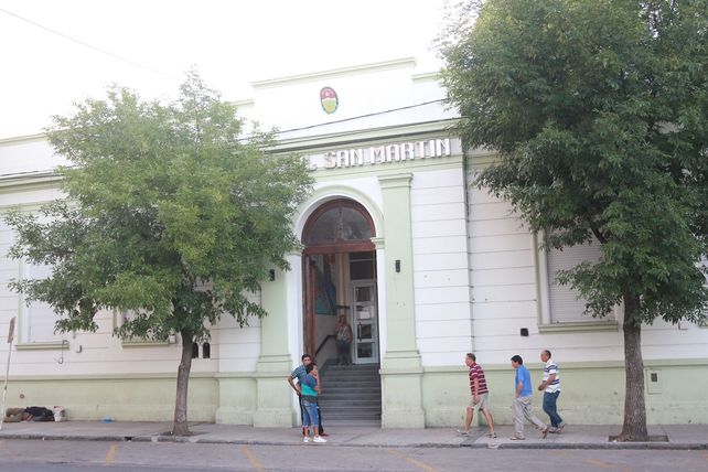 La mujer golpeada con una pala por su hijo sigue grave sin respuesta neuronal