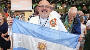 Representante. El presidente de las OMP de Argentina, Jorge Faliszek, formó parte de la ceremonia de beatificación de Paulina Jaricot.