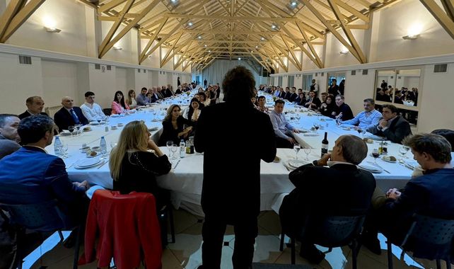 Milei agasajó con un asado a los diputados que lo respaldaron en el Congreso