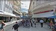 Salidera en la peatonal San Martín: una mujer le robó a una abuela 34 mil pesos