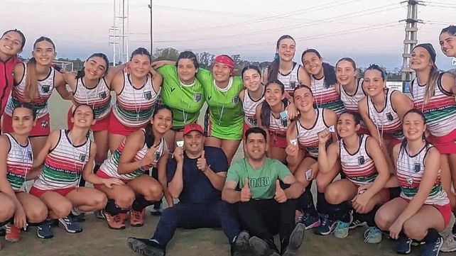 Hockey sobre césped: subcampeonato y ascenso para la AHRU