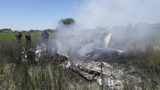 Cayó una avioneta y dejó cinco muertos