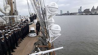La fragata Libertad amarró en Liverpool