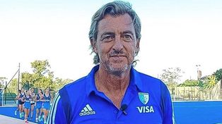 La Confederación Argentina de Hockey designó a Fernando Ferrara al frente de Las Leonas en lugar del Chapa Carlos Retegui.