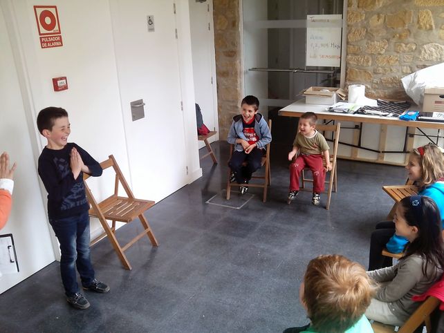 ¿Cómo entretener a los chicos? 15 juegos para días de lluvia