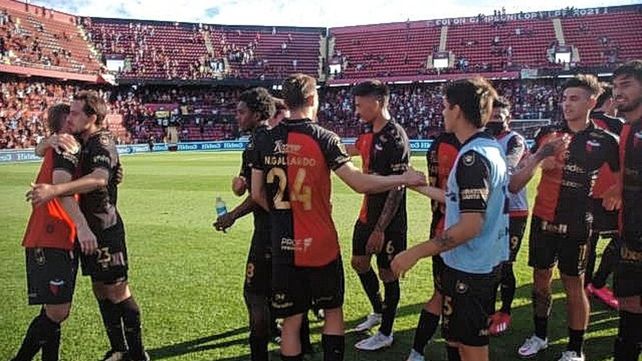 Colón suma siete partidos sin perder como local con cuatro victorias y tres empates.