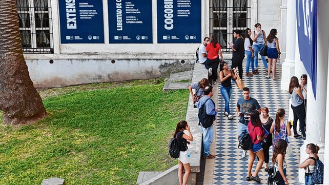 Hay tiempo hasta el 31 de marzo para anotarse al programa de Becas UNR.