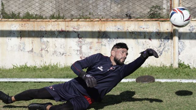 Uno charrúa. Matías Giroldi sigue mostrando un buen rendimiento en Central Córdoba a pesar del flojo desempeño que viene realizando el primer equipo.&nbsp; 