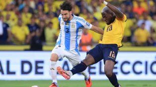 Argentina cerró las Eliminatorias con una dura caída ante Ecuador en Guayaquil