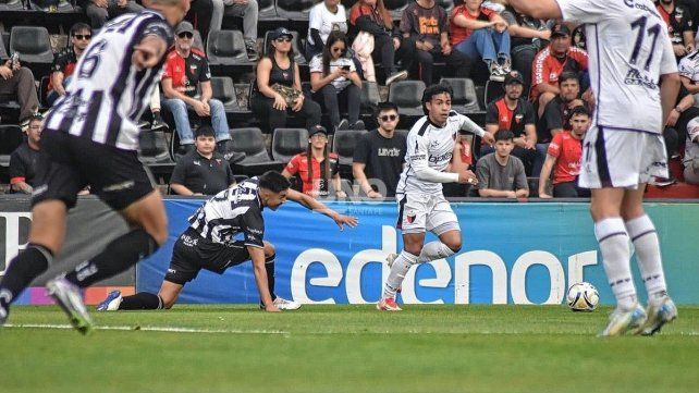 El minuto a minuto del partido entre Colón y Chaco For Ever