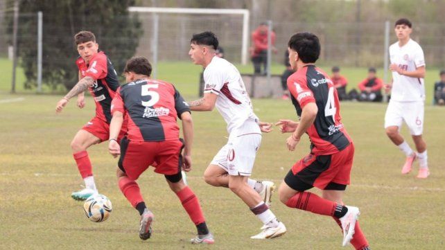 Colón perdió ante Lanús y sigue sin despegar en el Torneo de Proyección