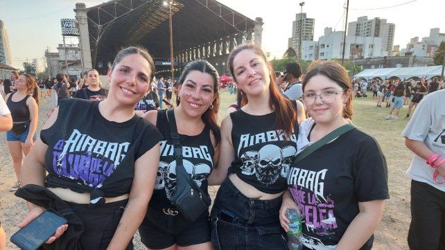 Las fanáticas coparon Santa Fe