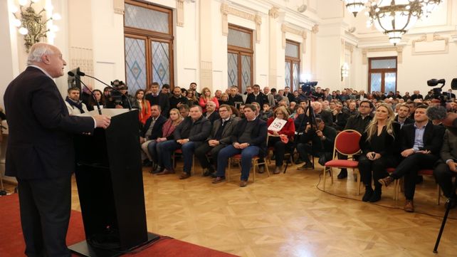 El gobernador Miguel Lifchitz