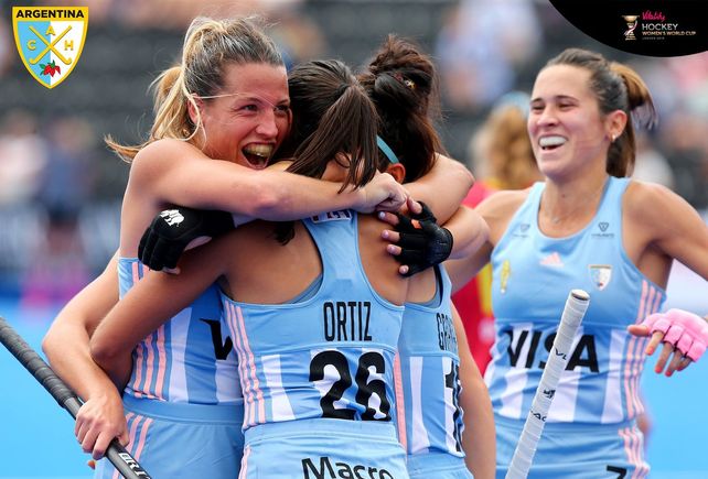Las Leonas debutaron con goleada