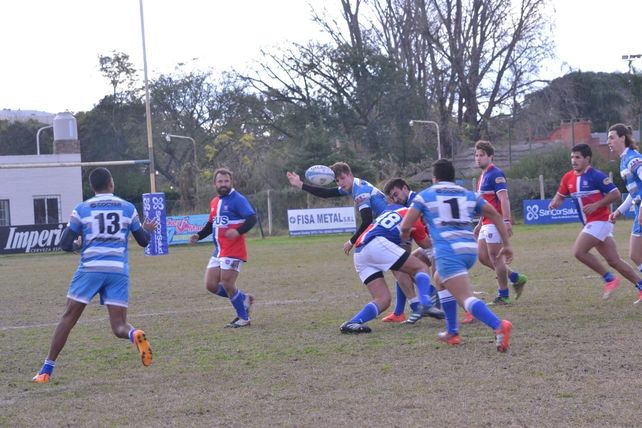 Los socios presionan a la dirigencia por el contrato de Soldano