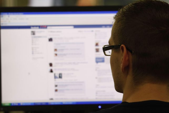 Facebook borra la cuenta de un usuario porque su apellido violaba los términos de uso