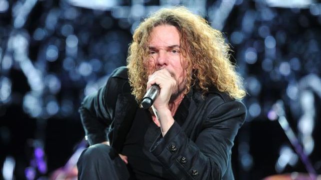 La caída del cantante de Maná en pleno show